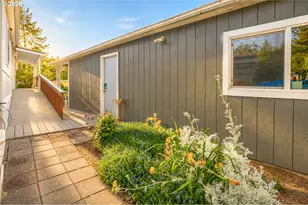 1257 Embarcadero Cir, Coos Bay, OR 97420 - Photo 29