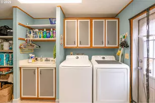 1257 Embarcadero Cir, Coos Bay, OR 97420 - Photo 15