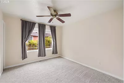 1409 Crestview Dr, Silverton, OR 97381 - Photo 13