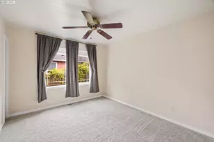 1409 Crestview Dr, Silverton, OR 97381 - Photo 13