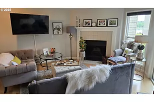 5624 S Riverside Ln, Portland, OR 97239 - Photo 5