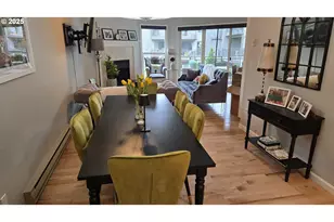 5624 S Riverside Ln, Portland, OR 97239 - Photo 9