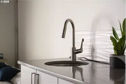 900 NE 81st Ave #111, Portland, OR 97213 - Photo 9