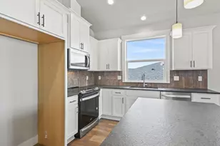 657 NE Saling Dr W, Estacada, OR 97023 - Photo 3