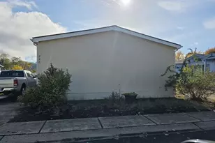 226 Owyhee Ln, Roseburg, OR 97471 - Photo 1