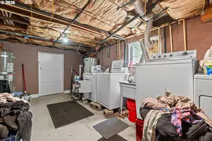 3815 SE 64th Ave, Portland, OR 97206 - Photo 33