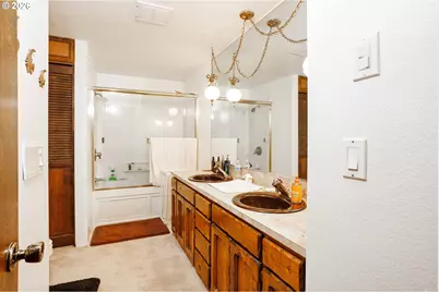12513 SE 18th Cir, Vancouver, WA 98683 - Photo 15