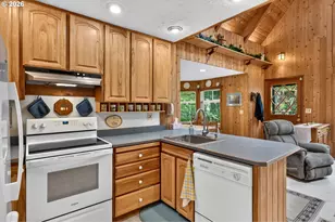 64930 E Mountain Meadow Ln, Rhododendron, OR 97049 - Photo 15