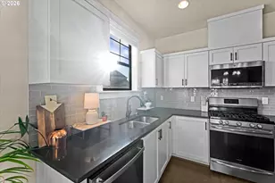 16804 SW Lemongrass Ln, Beaverton, OR 97007 - Photo 19