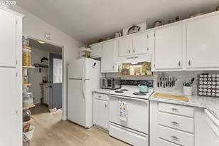 90946 Windy Ln, Coos Bay, OR 97420 - Photo 9