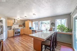 1054 N River Dr, Sweet Home, OR 97386 - Photo 17
