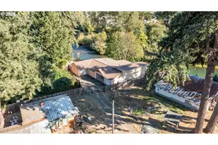 1054 N River Dr, Sweet Home, OR 97386 - Photo 3