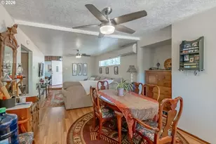 1054 N River Dr, Sweet Home, OR 97386 - Photo 21