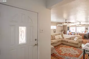 1054 N River Dr, Sweet Home, OR 97386 - Photo 5