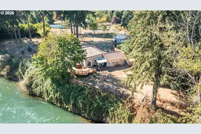 1054 N River Dr, Sweet Home, OR 97386 - Photo 1