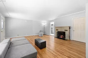 8506 SE Mill St, Portland, OR 97216 - Photo 3