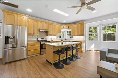 8506 SE Mill St, Portland, OR 97216 - Photo 5