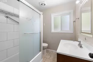 8506 SE Mill St, Portland, OR 97216 - Photo 11
