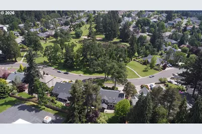 565 Shelokum Dr, Silverton, OR 97381 - Photo 9