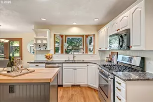 565 Shelokum Dr, Silverton, OR 97381 - Photo 13