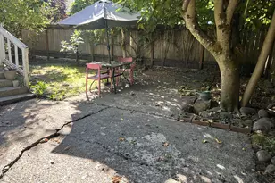 239 D St, Springfield, OR 97477 - Photo 13