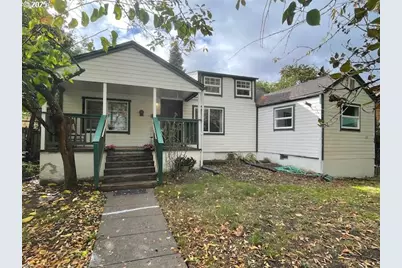 239 D St, Springfield, OR 97477 - Photo 1