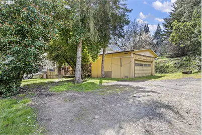 531 NW Harrison St, Canyonville, OR 97417 - Photo 5