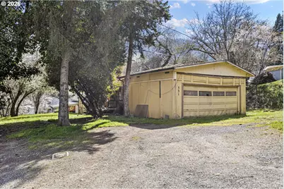 531 NW Harrison St, Canyonville, OR 97417 - Photo 41
