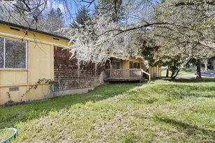 531 NW Harrison St, Canyonville, OR 97417 - Photo 7