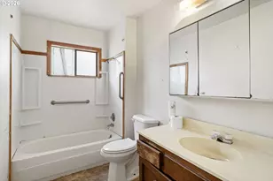 531 NW Harrison St, Canyonville, OR 97417 - Photo 23