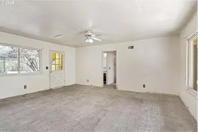 531 NW Harrison St, Canyonville, OR 97417 - Photo 11