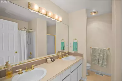 11325 SW Eucalyptus Pl, Portland, OR 97223 - Photo 13