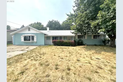 404 1st St, La Grande, OR 97850 - Photo 1