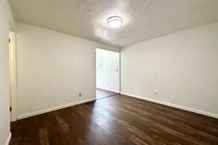 404 1st St, La Grande, OR 97850 - Photo 21