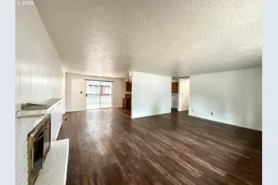 404 1st St, La Grande, OR 97850 - Photo 5