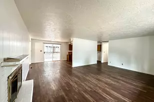 404 1st St, La Grande, OR 97850 - Photo 5