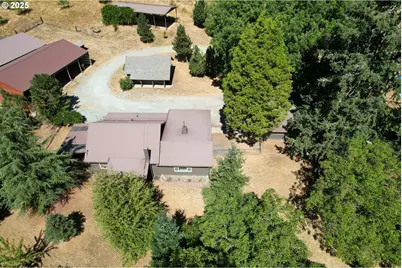 3450 Shoestring Rd, Riddle, OR 97469 - Photo 43