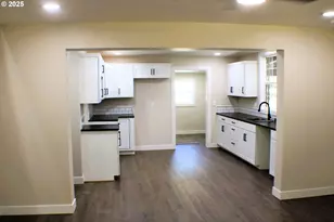 3450 Shoestring Rd, Riddle, OR 97469 - Photo 5