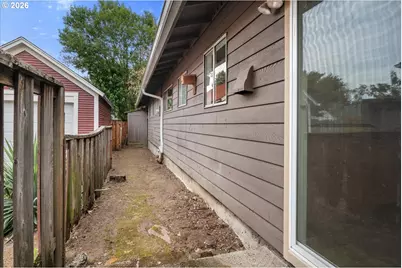 132 NE 78th Ave NE, Portland, OR 97213 - Photo 39