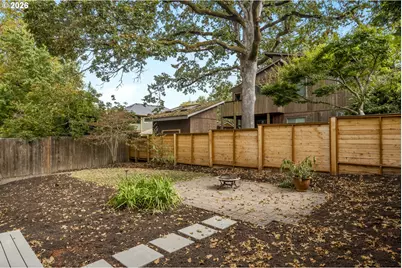 10946 SW 65th Ave, Portland, OR 97219 - Photo 47