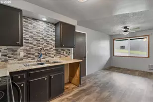 417 NE Oaken Hills Dr, Willamina, OR 97396 - Photo 17