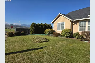 2719 Golfview Ave, Sutherlin, OR 97479 - Photo 23