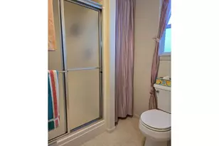 2719 Golfview Ave, Sutherlin, OR 97479 - Photo 9