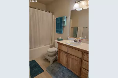 2719 Golfview Ave, Sutherlin, OR 97479 - Photo 13