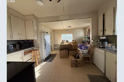 127 Cowlitz Dr, Kelso, WA 98626 - Photo 3