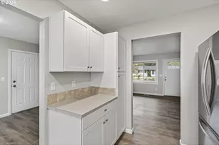 9708 SE 7th St, Vancouver, WA 98664 - Photo 17