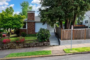 7530 SE Yamhill St, Portland, OR 97215 - Photo 3