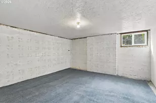 3203 NE Schuyler St, Portland, OR 97212 - Photo 37