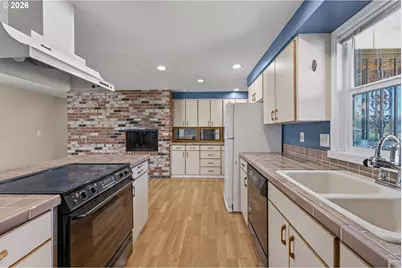 14884 SE Primrose Ave, Milwaukie, OR 97267 - Photo 17