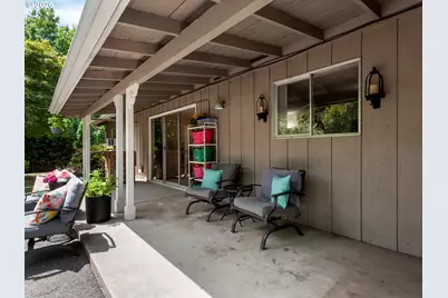 10210 SW Crestwood Ct, Beaverton, OR 97008 - Photo 29